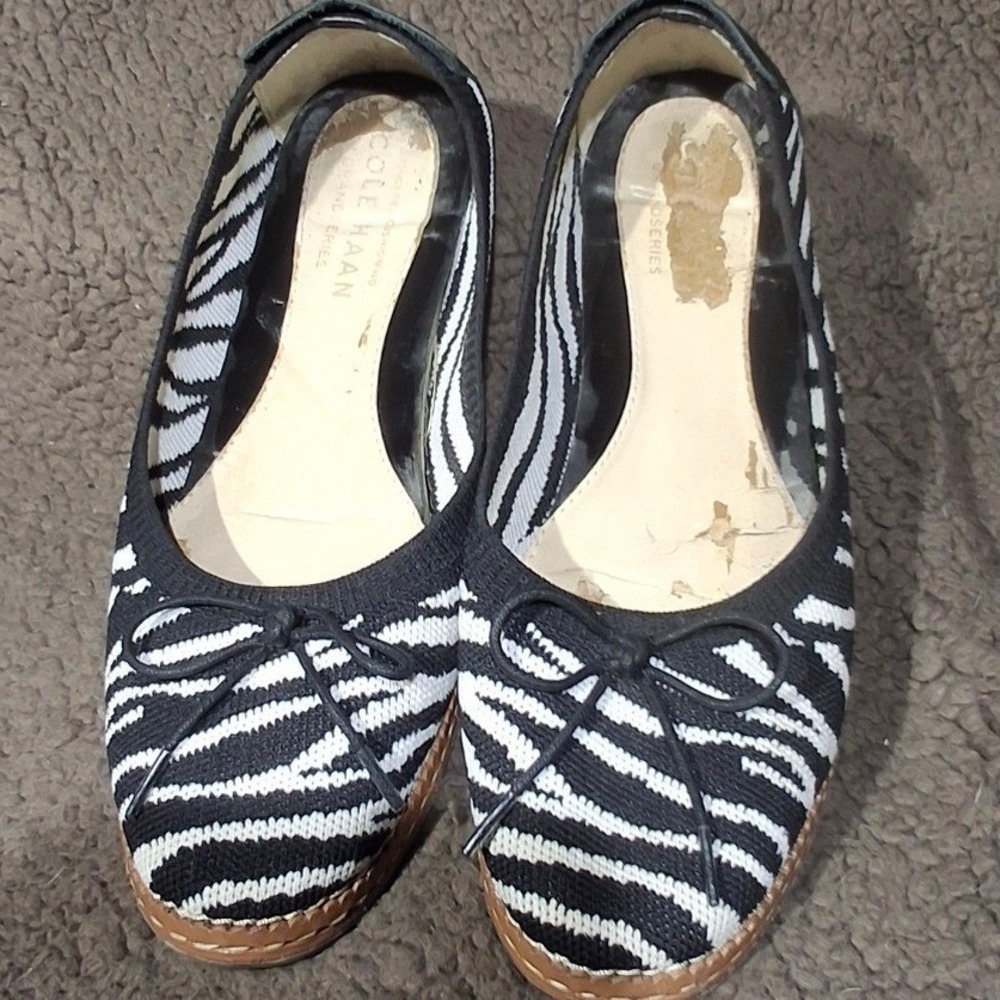 Cole Haan Grand 360 Zebra Print Knit Ballet Flats Black and White 9.5B
